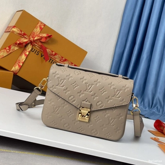 Repzbay VUITTON MÉTIS LOUIS POCHETTE 0808